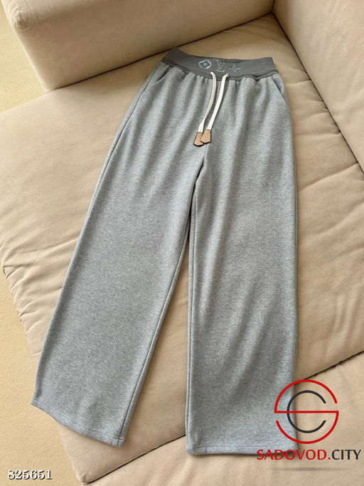 Стильные штаны спортивные