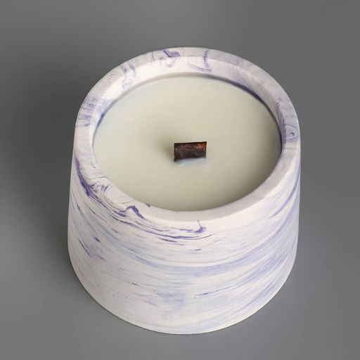 Набор свечей в подсвечнике на подставке «Лофт», соевый воск, деревянный фитиль, бело-фиолетовая