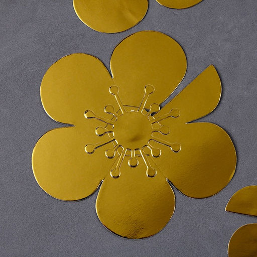 Цена за 3 шт. Топпер для торта Цветы, золотой