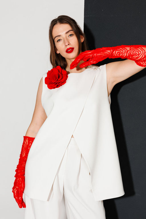 Жилет NIKVA н543-1 молоко  фото 2