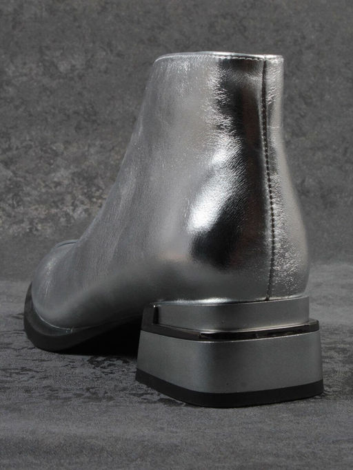 01-B50B-96C GREY/SILVER Ботинки демисезонные женские (натуральная кожа, байка)