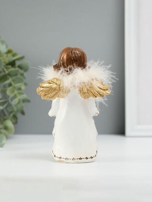 Фигурка полистоун «Ангелочек со звёздами в подоле», пух, золотые крылья, 8.5×7×13 см
