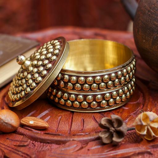 Шкатулка «Королевская», 7×7×5.5 см, латунь