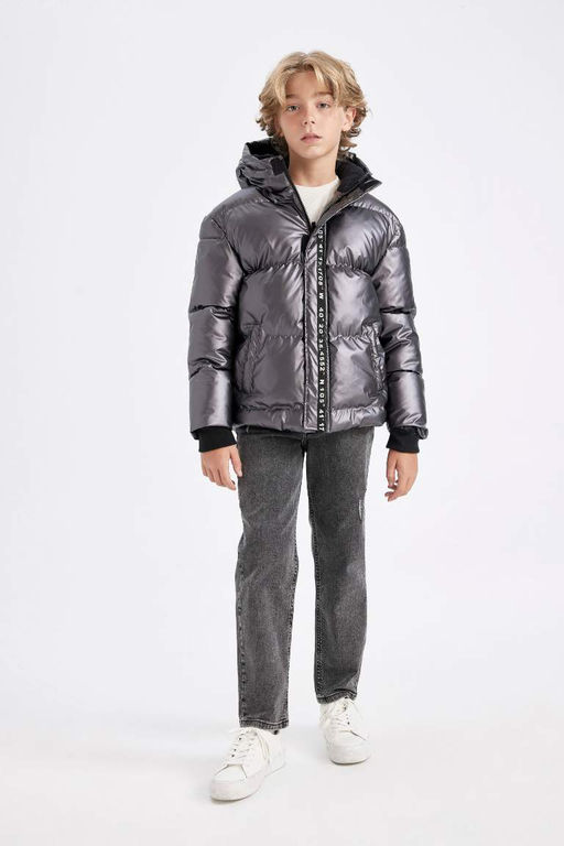 Пуховик с водоотталкивающим капюшоном и флисовой подкладкой для мальчика - Defacto фото 2