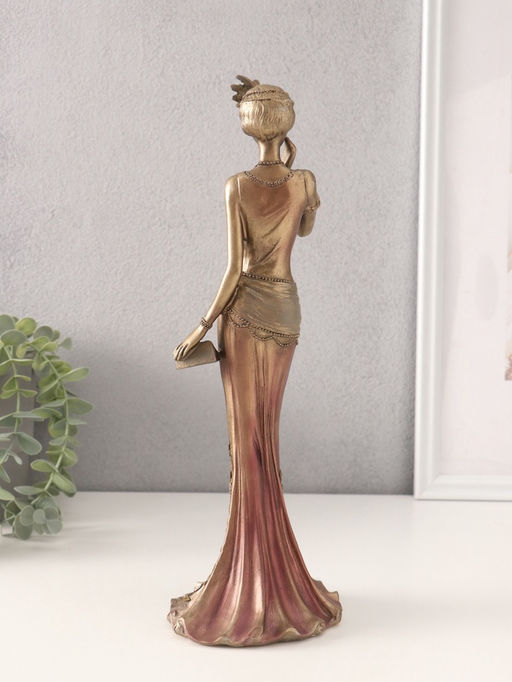 Фигурка полистоун «Агнесс в платье 20-30-х годов с розами», 11.5×10×31.5 см