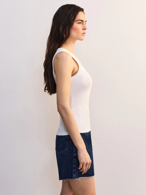 Базовая майка с вырезом халтер TOP0526-1 / Zarina