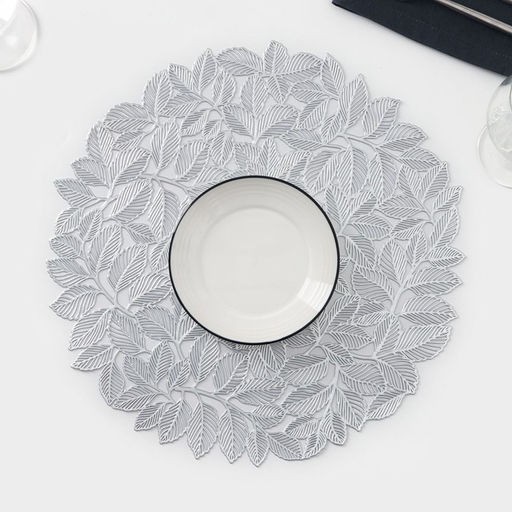 Цена за 12 шт. Салфетка сервировочная на стол Доляна Листья, ПВХ, 3838 см, цвет серебро  фото 3