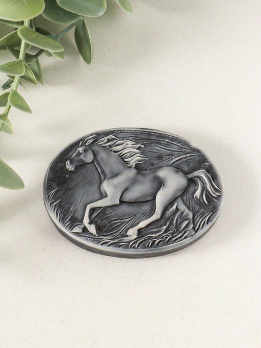 Магнит "Лошадь бегущая (барельеф)" 5,5 см