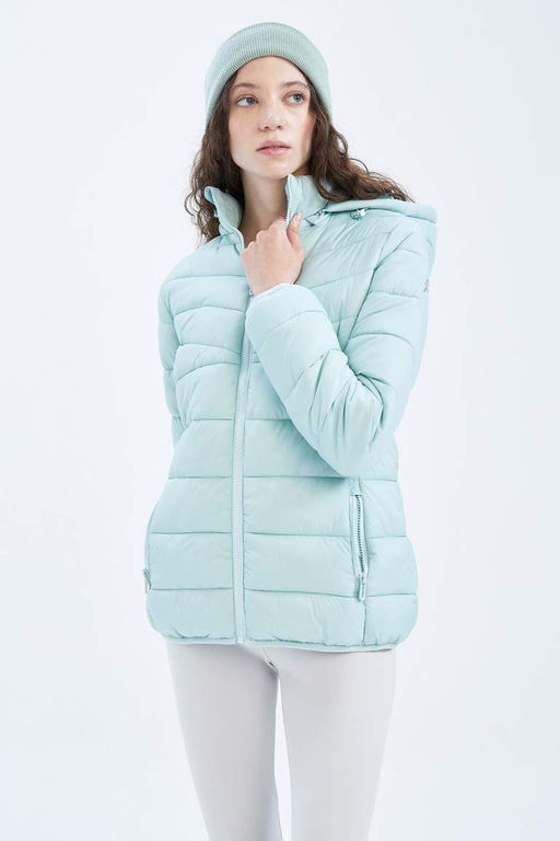 Водоотталкивающая приталенная куртка-пуховик с капюшоном DeFactoFit  фото 5