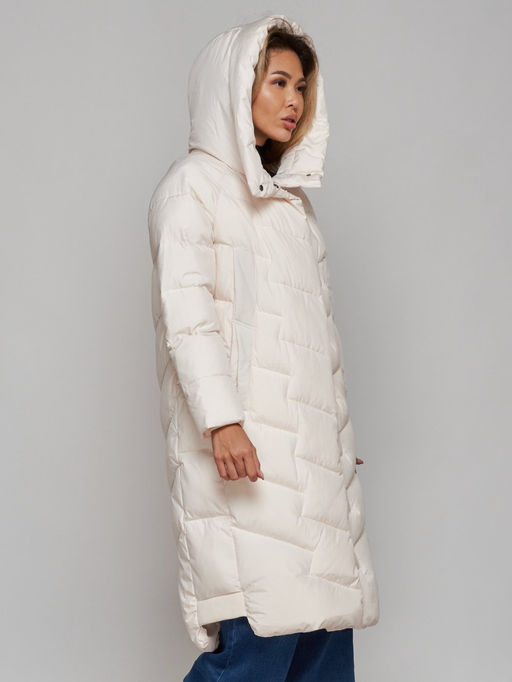 Пальто утепленное молодежное зимнее женское бежевого цвета 52355B - Holdluck фото 6