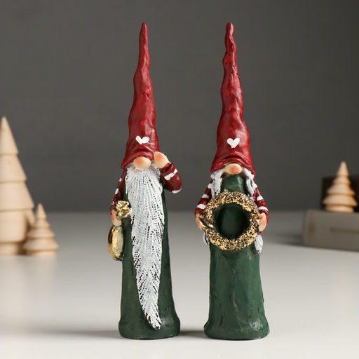 Сувенир полистоун "Дедуля с мешком/Бабуля с венком в колпаке с сердцем" МИКС 3х3,5х18 см