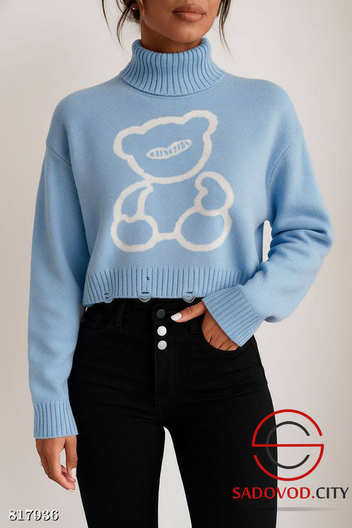 Теплый свитер с медведем