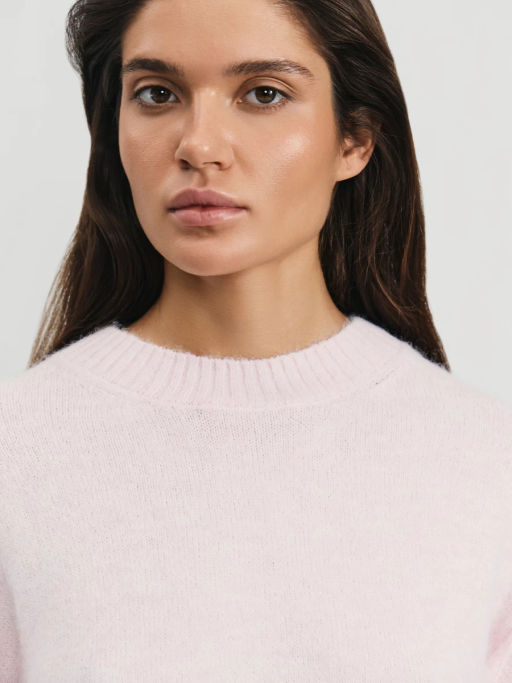 Вязаный джемпер с декоративными швами / Zarina