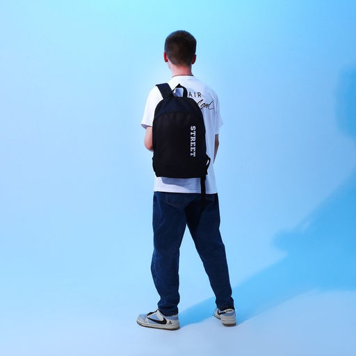 Рюкзак школьный текстильный Street, 46×30×10 см, вертикальный карман, чёрный