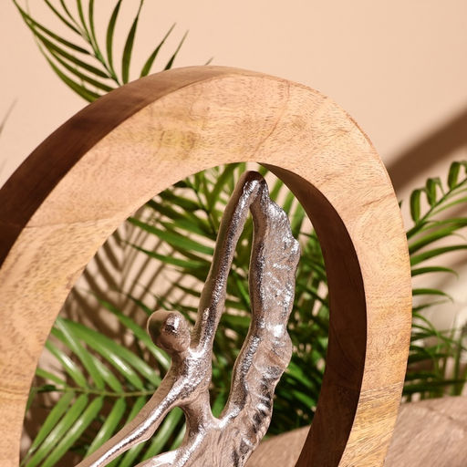 Сувенир интерьерный в деревянном кольце «Танцовщица», 30×8×33 см