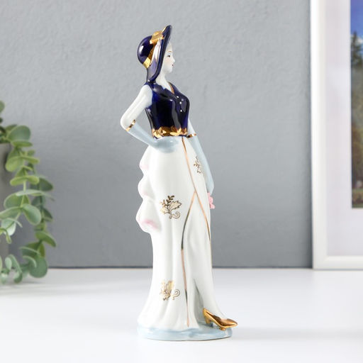 Фигура керамика «Мадмуазель в платье с разрезом, с цветком», кобальт, 22.5×6.5×7.3 см