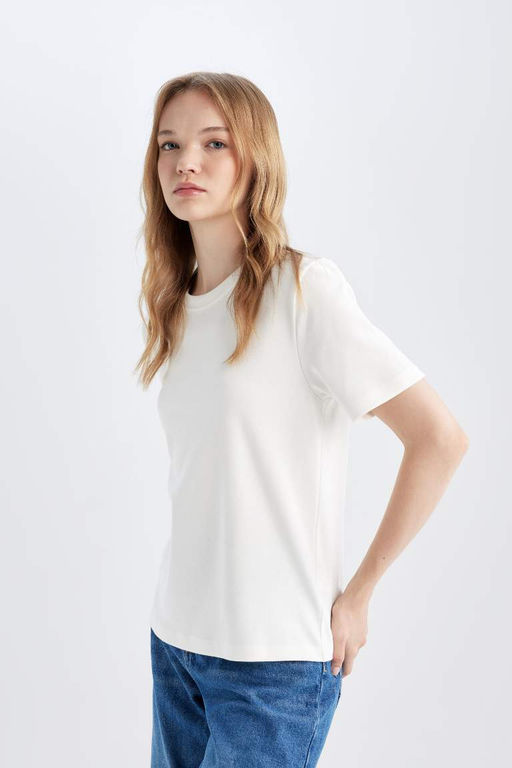 Женская белая однотонная футболка с круглым вырезом стандартного кроя с короткими рукавами - Defacto фото 4