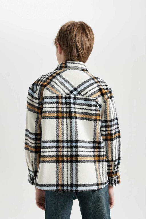 Широкая фланелевая рубашка в клетку с длинными рукавами и воротником-поло для мальчиков с карманами и карманами - Defacto фото 5