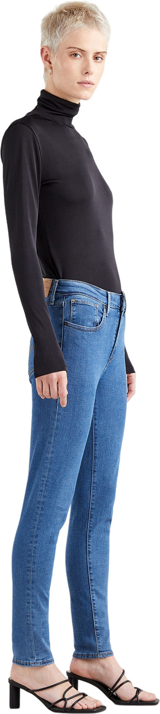 Джинсы женские