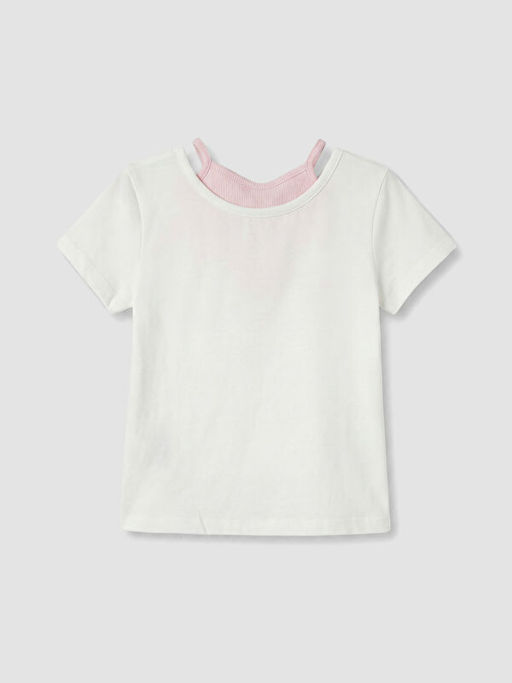 ?i?ek Nak??l? K?z ?ocuk Ti??rt