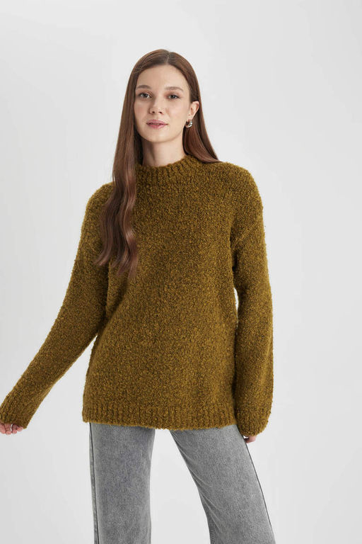 Пуловер-туника стандартного кроя