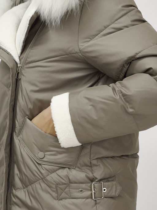 Куртка зимняя женская косуха с мехом и овчиной коричневого цвета 389_1K