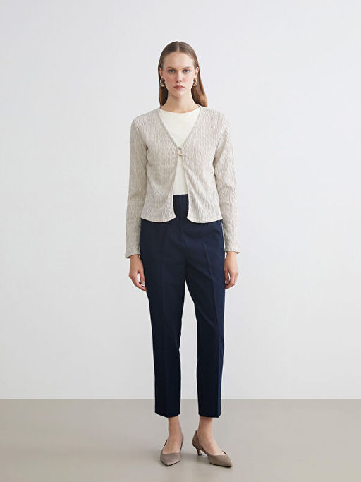 V Yaka Dokulu Kad?n H?rka