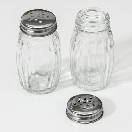 Набор для специй на подставке «Повар на диване», 3 предмета: солонка 50 мл, перечница 50 мл, подставка, стекло, фигурка МИКС