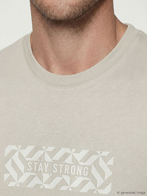 Bisiklet Yaka Bask?l? Penye Erkek Ti??rt