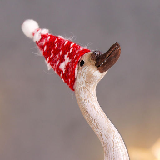 Фигурка полистоун Гусь лапчатый в новогоднем колпаке, 14?9.3?5.2 см