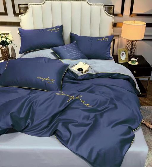 КПБ Mency Winni однотонный с вышивкой на резинке по кругу MENWOV004 Семейный