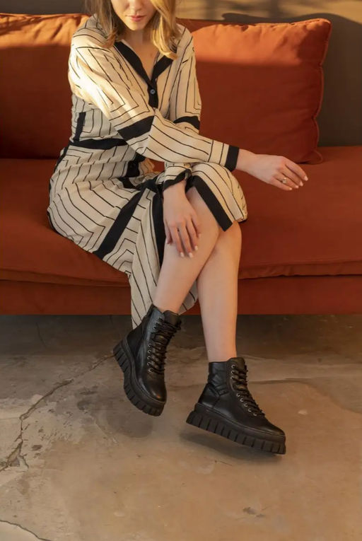 Ботинки женские Ионесси