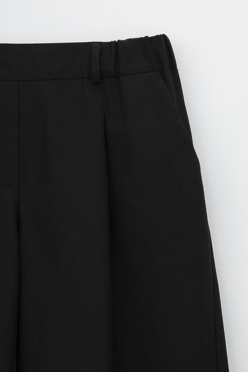 VERY NEAT _ ЕТ 40015/черный шорты жен