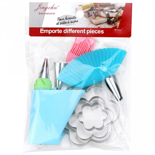 Кондитерский набор 12 предметов Кулинар: мешок для крема п/эт; насадка - 5 штук, нержавеющая сталь; фиксатор для насадок пластик; форма для кекса силикон д7х3см; кисточка силикон 16см; форма для печенья - 3 штуки: цветок д3,8х1,3см, д5,8х1,3см, д7,