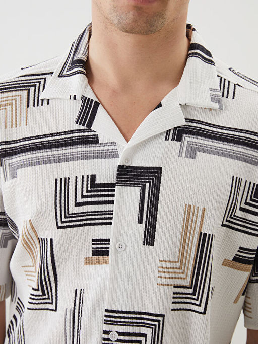 Regular Fit K?sa Kollu Desenli Erkek G?mlek