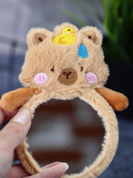 Плюшевое зеркало GIRLY "Capybara with a duck", brown (8*13 см)