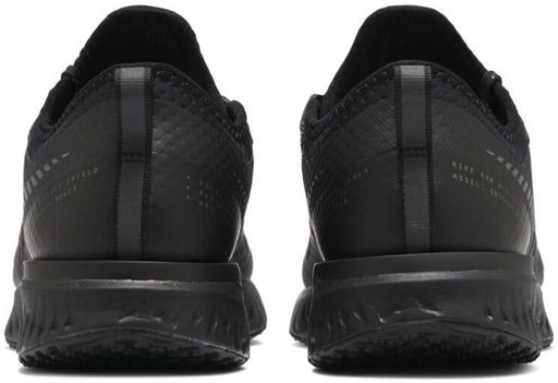 Кроссовки взрослые