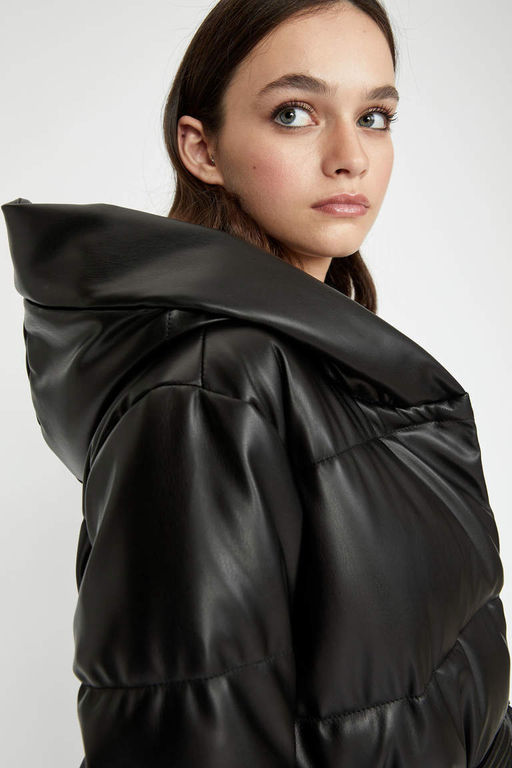 Водонепроницаемая надувная парка из искусственной кожи с капюшоном и пухом - Defacto фото 4