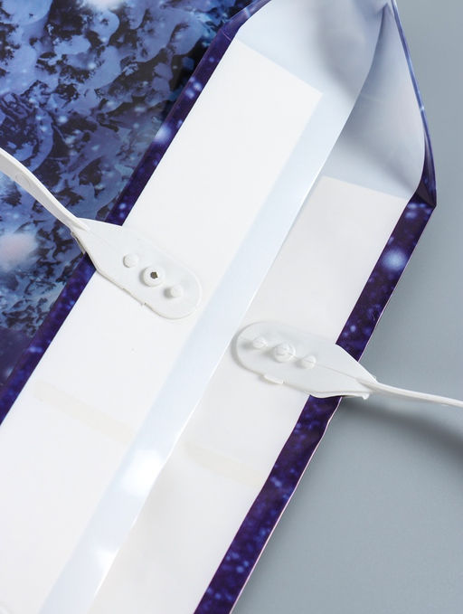 Цена за 10 шт. Пакет подарочный новогодний «Новогодняя красавица», полиэтиленовый с пластиковой ручкой, 36×37 см