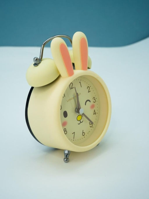Часы-будильник Cute rabbit, yellow (6х9,5 см)