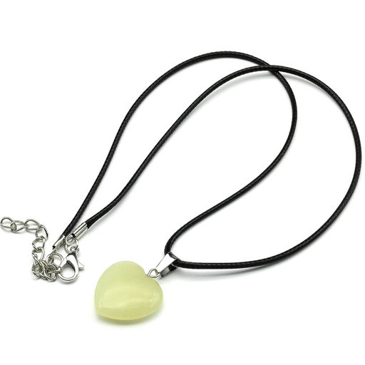 Кулон Сердце 20*22мм из нефрита прессованного на шнурке, 45см