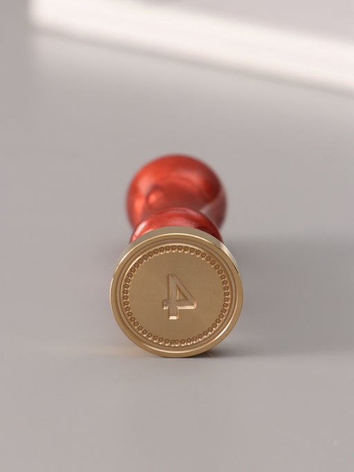 Печать для сургуча с пластиковой ручкой «Классика цифра 4», 2.5×2.5×6.3 см