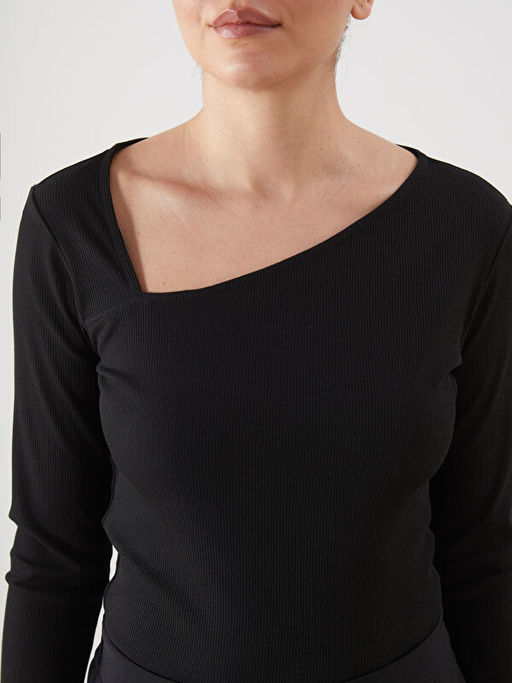 Asimetrik Yaka Kad?n Ti??rt