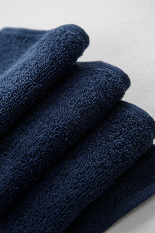 Полотенце махровое банное большое Софатекс 70 * 140 для ванной и бани bs