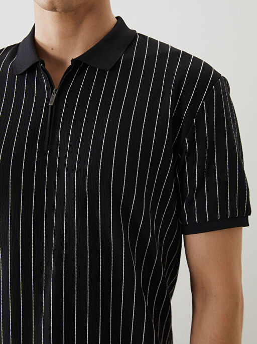 Polo Yaka Desenli Erkek Ti??rt