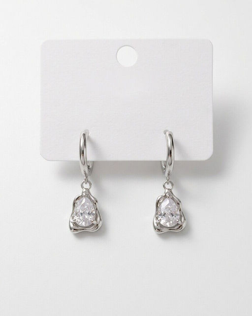 Стильные серьги