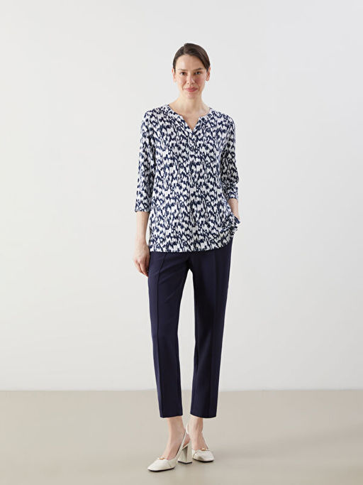 Ka??k Yaka Desenli Kad?n Bluz