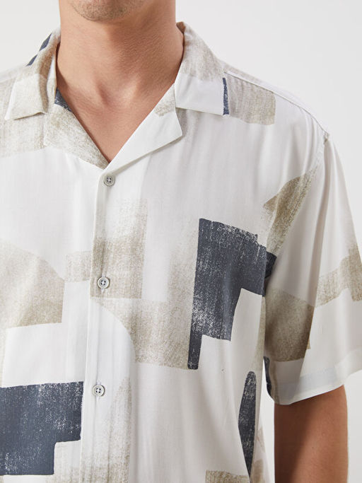 Regular Fit K?sa Kollu Desenli Erkek G?mlek