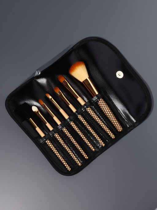 Набор кистей для макияжа PASTEL BLUSH, 7 шт., чехол на кнопке, бежевый