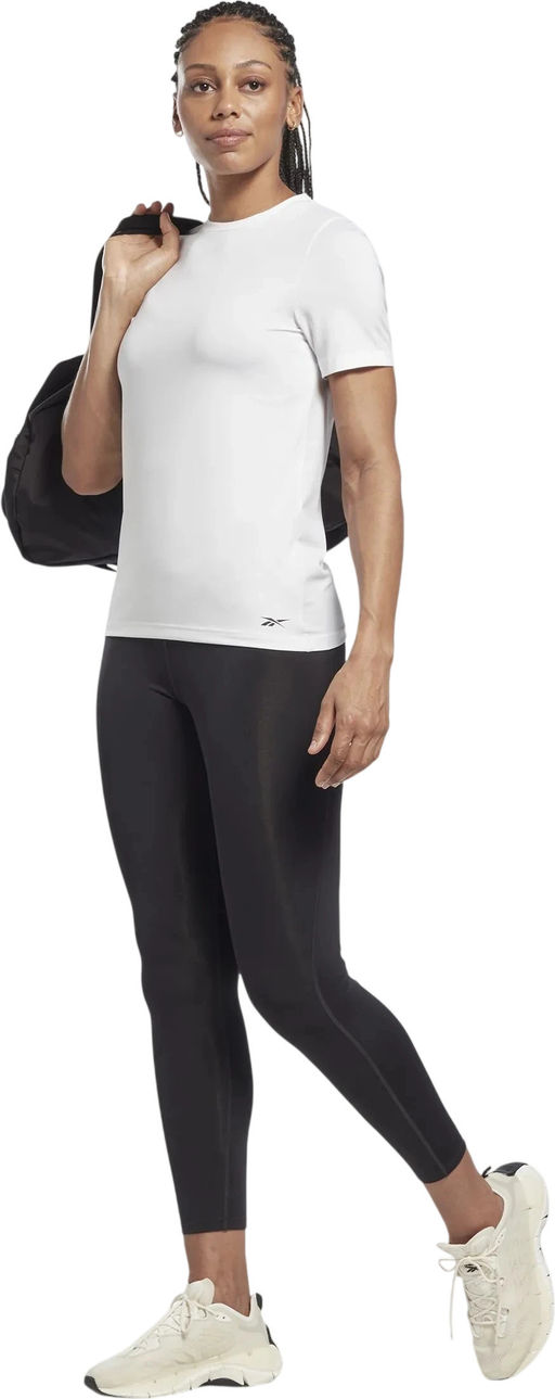 Футболка женская